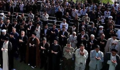 اقامه نماز عید فطر به امامت رهبر معظم انقلاب
