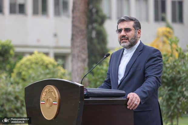 وزیر ارشاد: سند ملی سبک پوشش ایرانی اسلامی در شورای عالی انقلاب فرهنگی تصویب شد