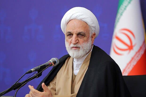 رئیس قوه قضاییه: در زمینه امور فرهنگی نباید فقط نیروی انتظامی در کف خیابان کار کند