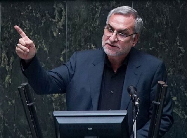 واکنش وزیر بهداشت به ماجرای مسمومیت پزشکان در شیراز: وقتی می‌گویند عالم بدون عمل، همین است