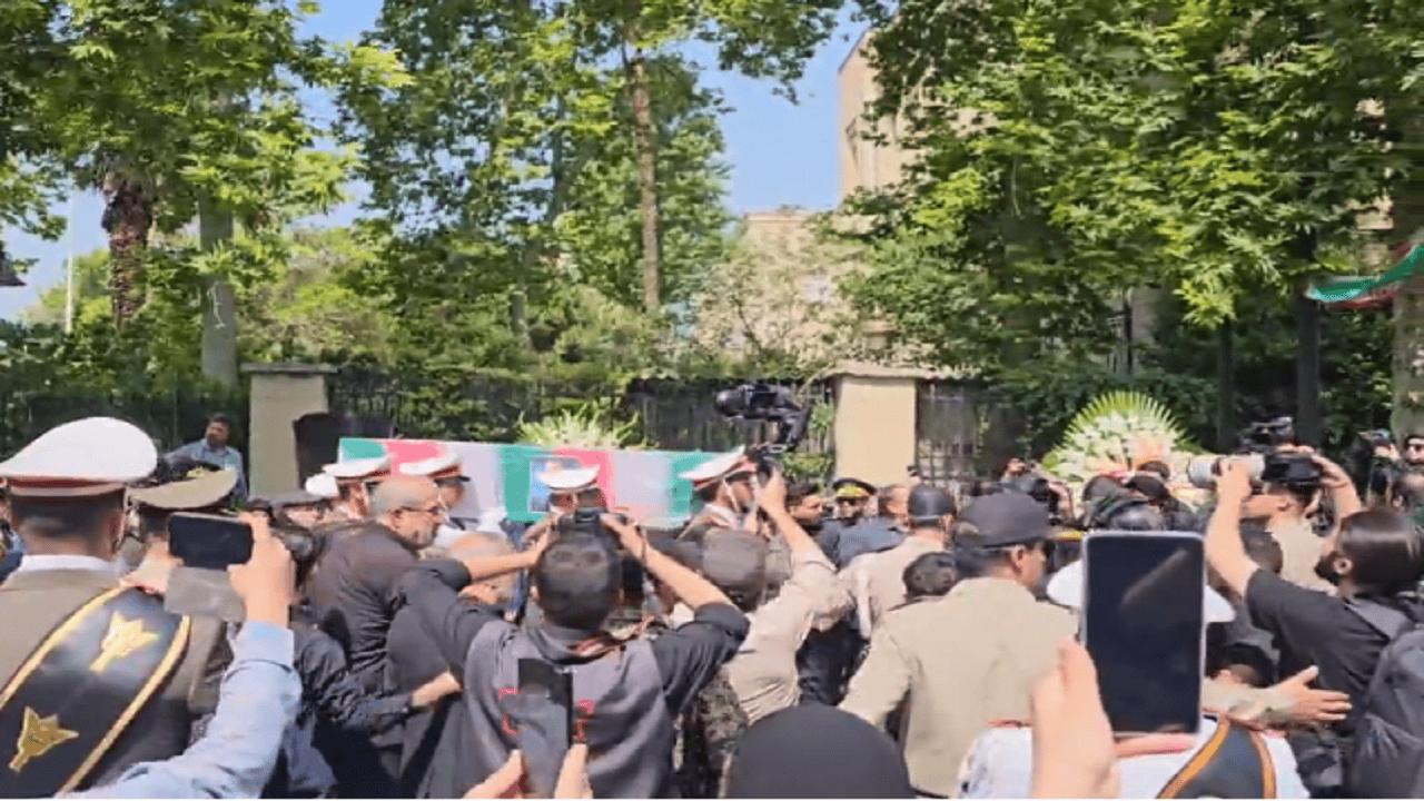 برگزاری مراسم تشییع شهید امیرعبداللهیان در وزارت خارجه
