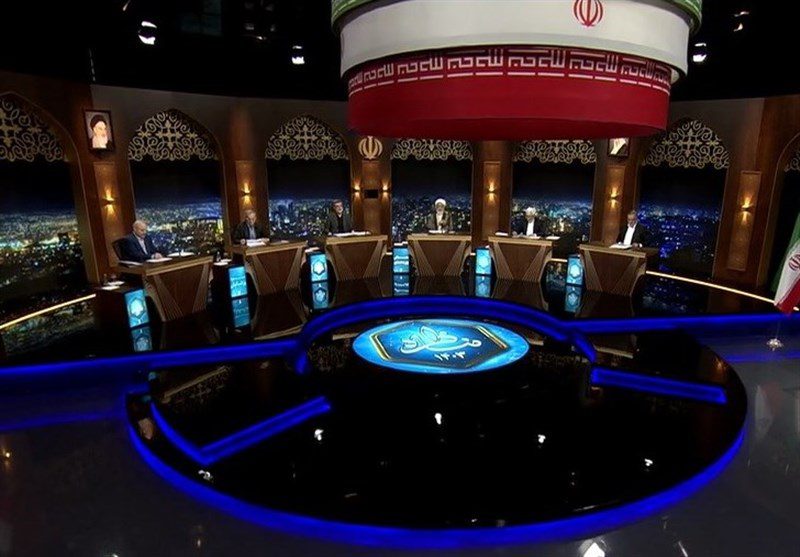 مناظره چهارم انتخابات ریاست جمهوری با موضوع سیاسی آغاز شد