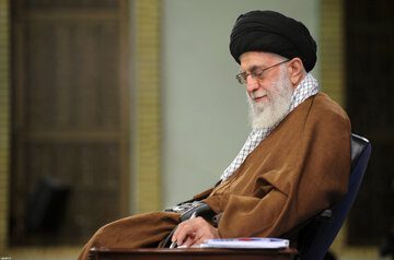 اطلاعیه مهم دفتر رهبر انقلاب درباره نقل قول‌های غیر مستند و برداشت‌های شخصی کاندیداها از بیانات ایشان