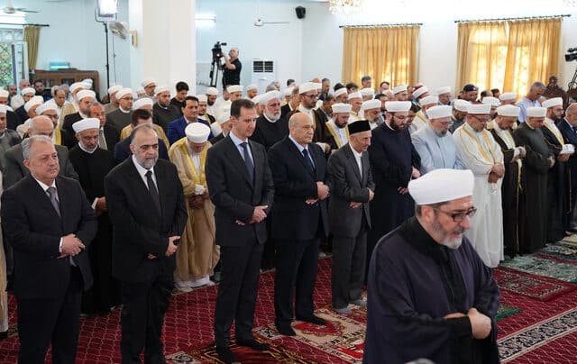 حضور بشار اسد در نماز عید قربان در مسجد الروضه دمشق