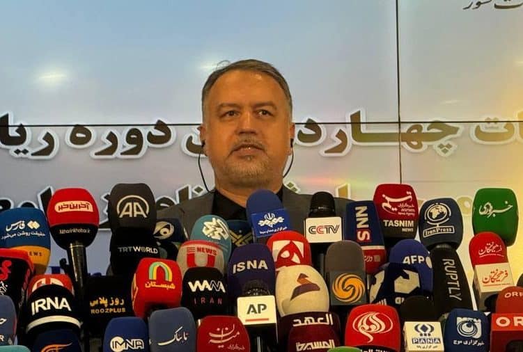 اسلامی: از صبح امروز ۳ نفر از داوطلبان انتخابات ریاست جمهوری ثبت نام کردند