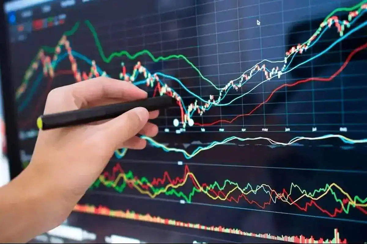 درآمد آرایشگاه‌های زنانه از درآمد بورس بیشتر است!