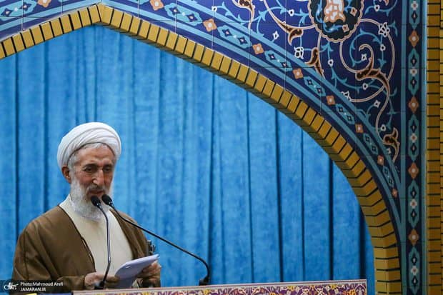 صدیقی، امام جمعه موقت تهران: باید کسی را انتخاب کنید که راه شهید رئیسی را ادامه دهد