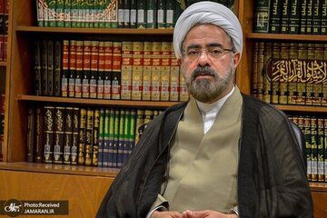 مرتضی جوادی آملی: یک عده در داخل کشور فیلتر می‌کنند و یک عده‌ای فیلتر را می‌شکنند