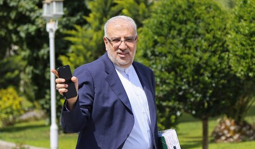 اوجی: از طریق روشهای غیرقیمتی میزان مصرف بنزین را کنترل کردیم