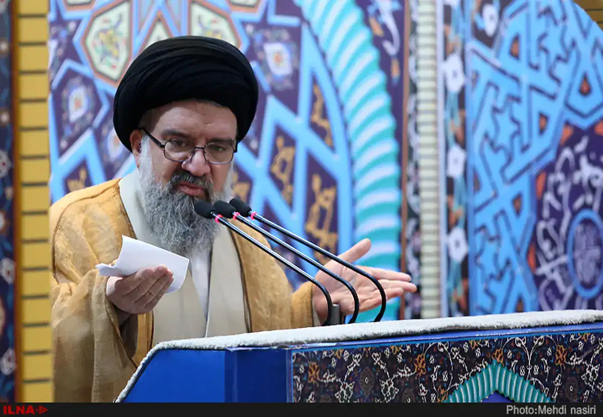 دوگانه تعهد و تخصص به درد کشور نمی‌خورد