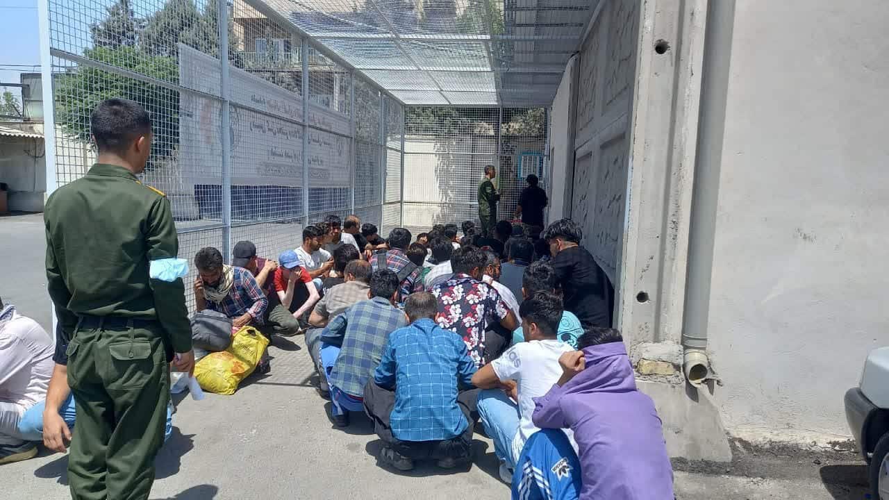 خروج اتباع غیرمجاز از کشور بر کاهش قاچاق مواد مخدر تاثیر دارد