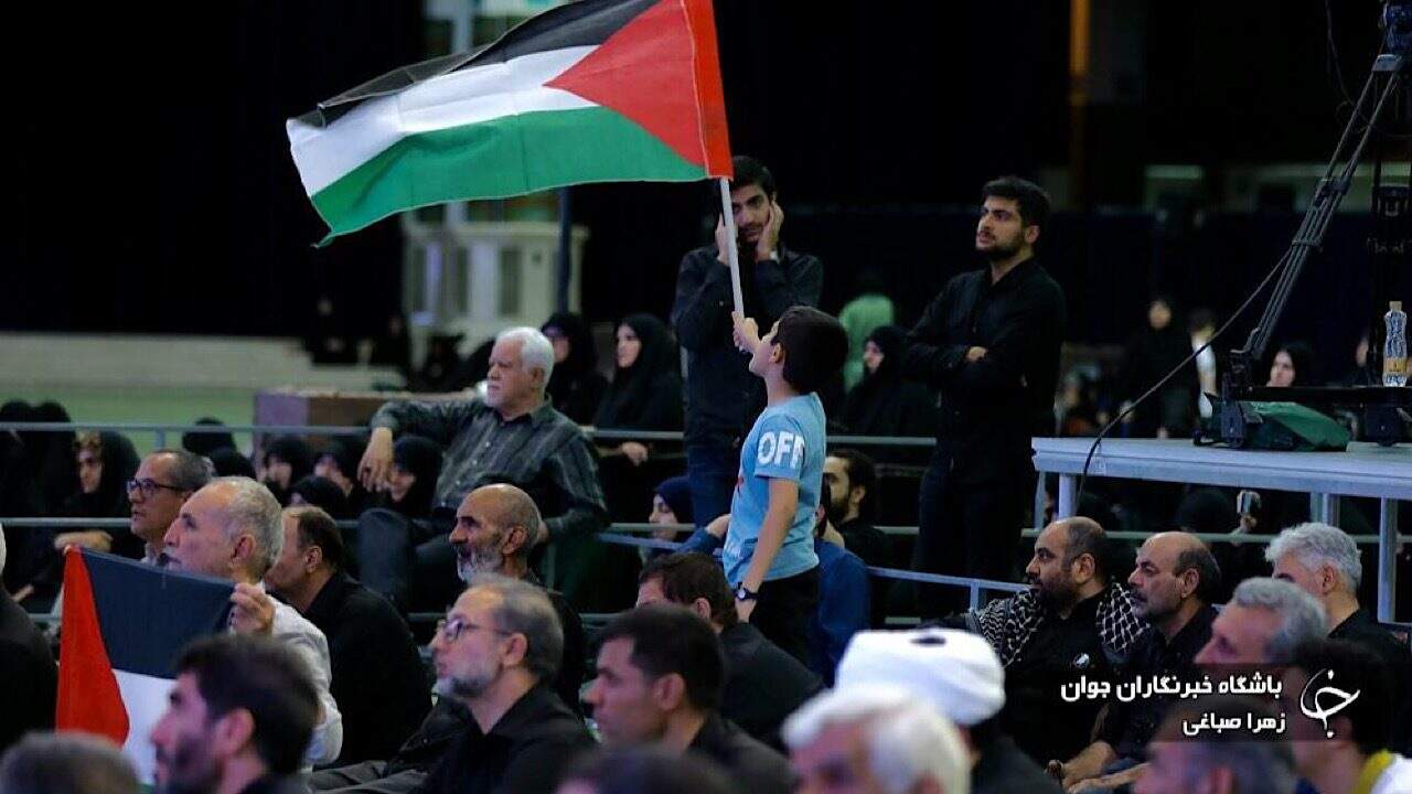 اسماعیل هنیه با فرهنگ قرآنی نسلی، چون کوه استوار تربیت کرد