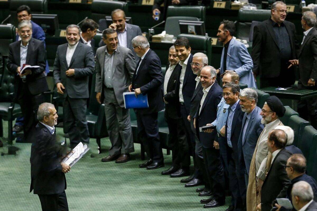شیوه غیراخلاقی نمایندگان حامی پزشکیان؛ موافقت با وزرا با استفاده از وقت مخالفان