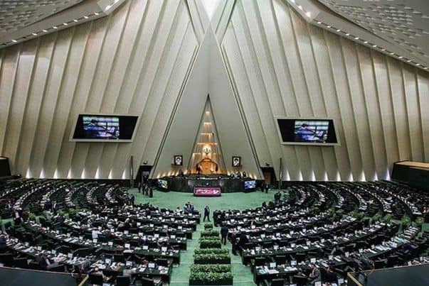 مجلس برای رای اعتماد وزرا سه شیفت کار می کند