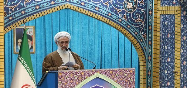 بعد از شهادت شهید رئیسی، مملکت یک روز هم معطل نماند