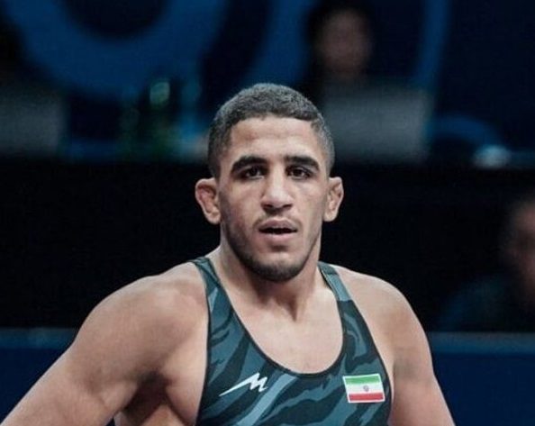 رحمان عموزاد نقره گرفت