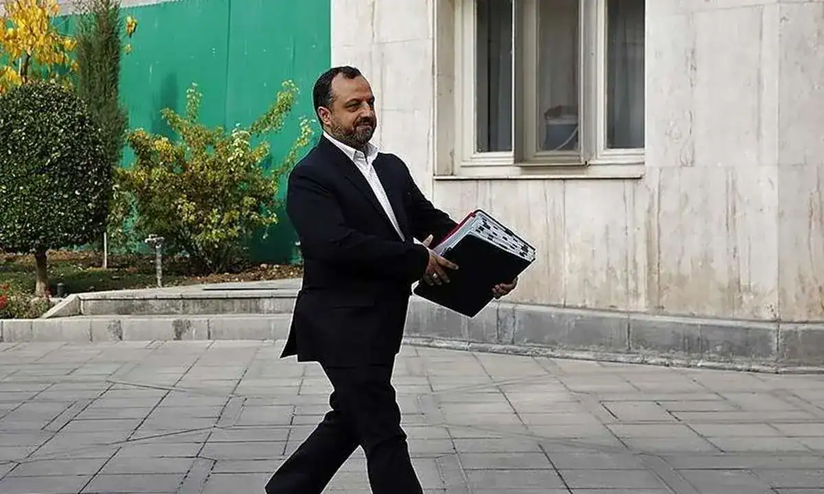 چند کلمه درباره یک اعتراف تلخ و دیرهنگام خاندوزی