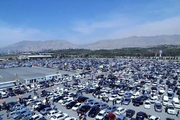 قیمت خودرو به ثبات نسبی رسید/ بازار آرام است