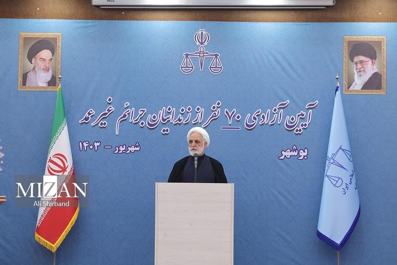 رئیس قوه قضائیه: تا جایی که ممکن است فرد را زندانی نکنیم