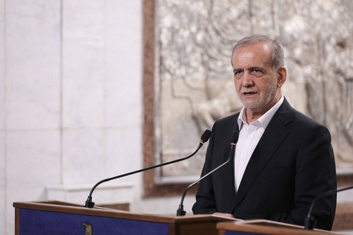 پزشکیان: هر پیام و صدایی که به اختلاف میان مسلمانان منجر شود، پیام شیطانی است