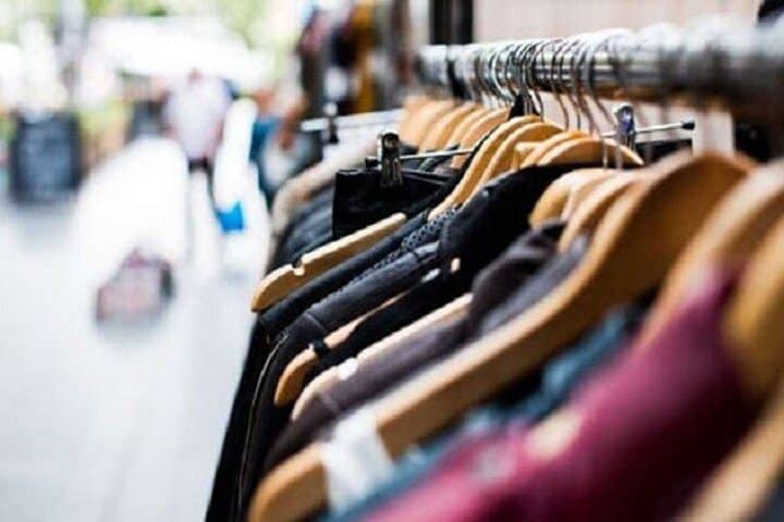 چالش‌ها و فرصت‌های صنعت پوشاک ایران در برابر بازار جهانی: نگاهی به وضعیت صادرات و موانع توسعه