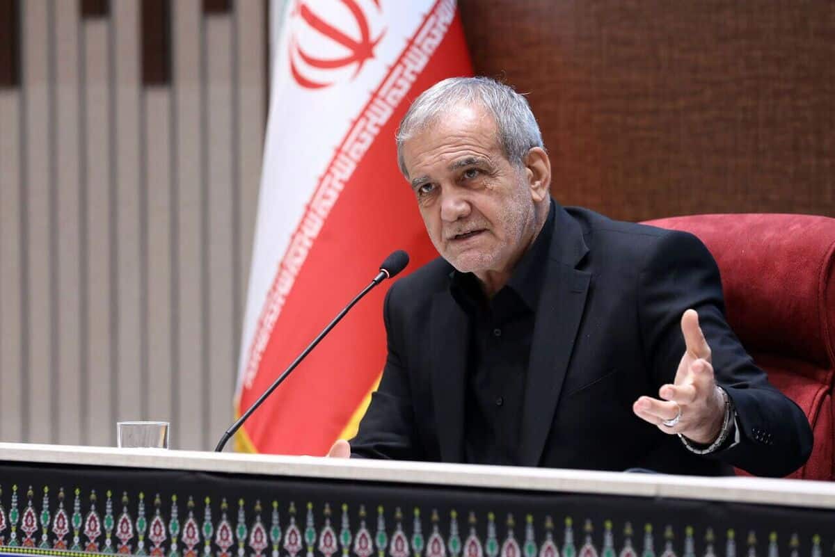 پزشکیان:هنر این نیست کشور را رها کنیم، هنر این است که بمانیم و مشکلات کشور را حل کنیم