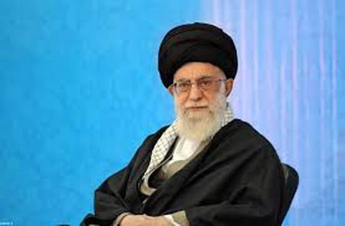 دیدار رهبر انقلاب با نخبگان و رتبه‌های برتر کنکور