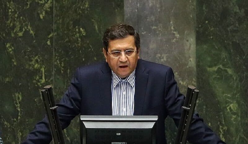 همتی: بودجه امسال کسری زیادی دارد