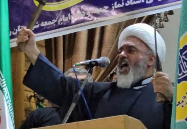 امام جمعه رامسربا سلاح مخصوص شمالی ها به نماز جمعه آمد