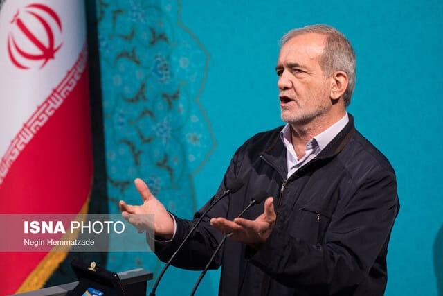 قابل قبول نیست آن‌هایی که پول دارند به دانشگاه بروند