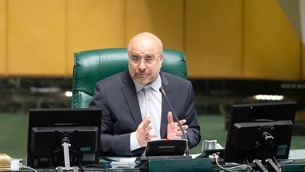 انتصاب ظریف تخلف و غیرقانونی است