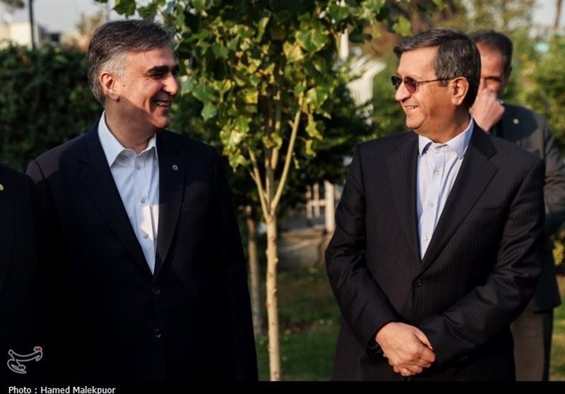 شکاف دلار نیما و آزاد ۳۰درصد شد
