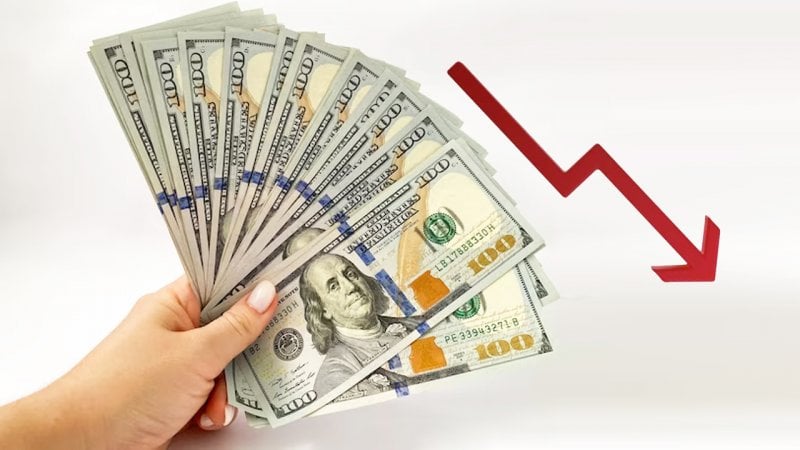 ریزش قیمت ها با قوی شدن دلار