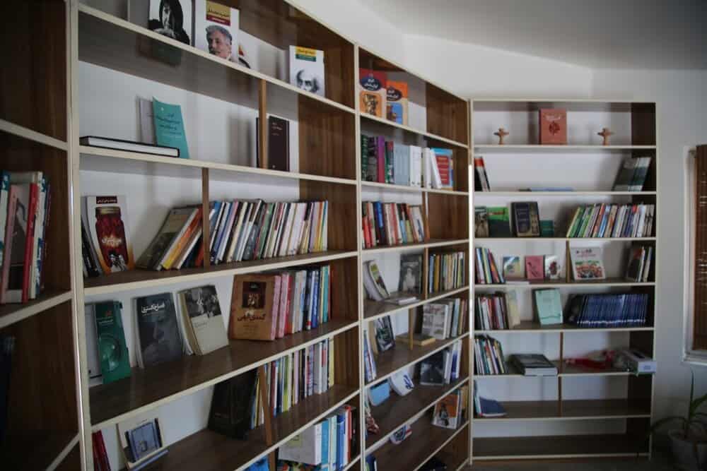 مطالعه کتاب‌ پیشرفت اقتصادی نمی‌آورد