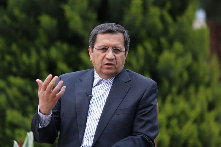 همتی:کالاهای اساسی افزایش قیمت نخواهد داشت