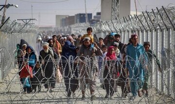هشدار درباره نقش مهاجران غیرقانونی افغان در افزایش جرائم؛ مشکلات ساختاری یا نگاه‌های کلیشه‌ای؟