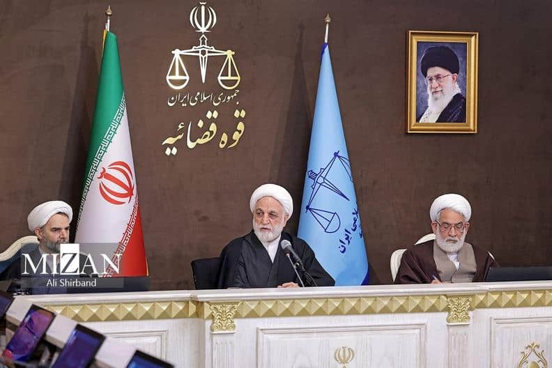 بخش‌های ذیصلاح در دستگاه قضایی ارزیابی جامعی در مورد میزان تحقق شعار سال داشته باشند