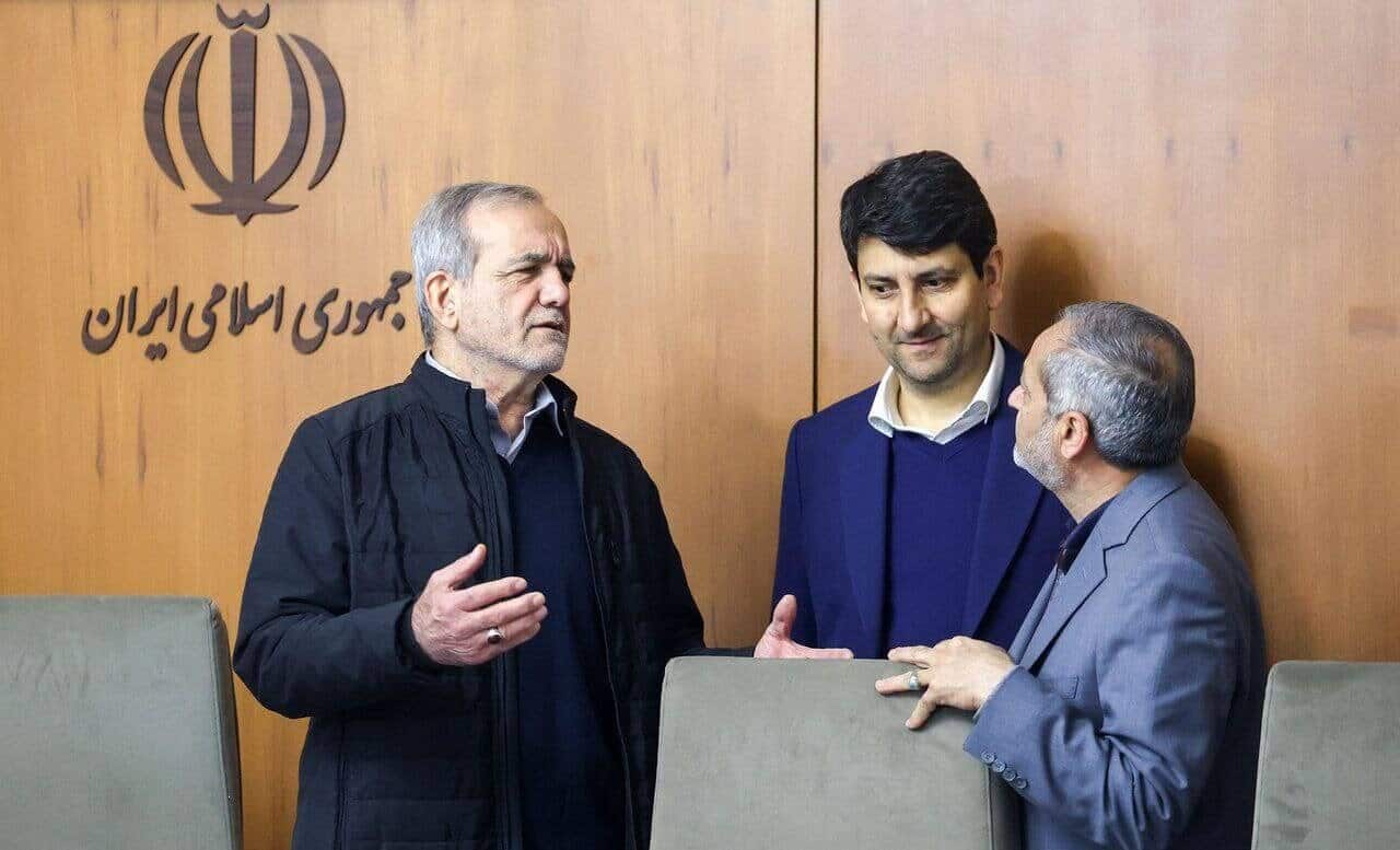 رفع فیلترینگِ پلکانی، قطعی شد؟/ وزیر ارتباطات: شاید گام به گام فیلتر برداشته شود