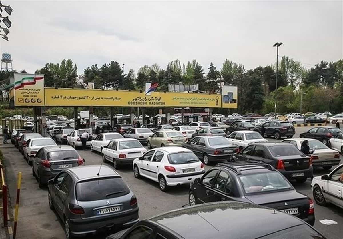 رئیس شورای اطلاع‌ رسانی دولت: تا عید بنزین گران نمیشود