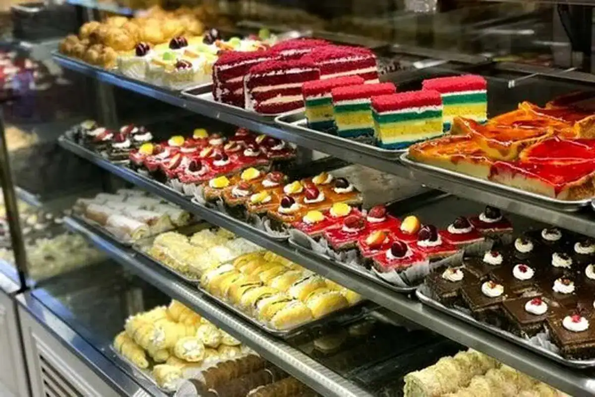 قیمت نجومی کیک و شیرینی در شب یلدا