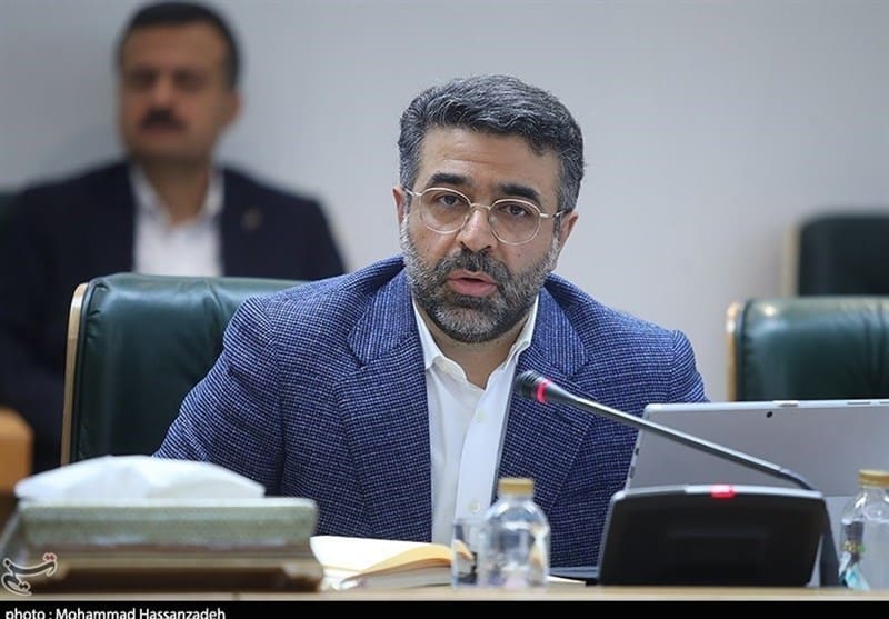 گسترش معاملات ارز در بازار تجاری؛ حضور پتروشیمی‌ها و انتقال ارز خدمات از بهمن‌ماه
