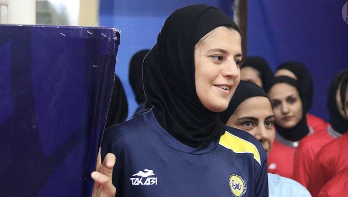 شریف گزینه برترین مربی باشگاهی بانوان سال ۲۰۲۴ جهان شد