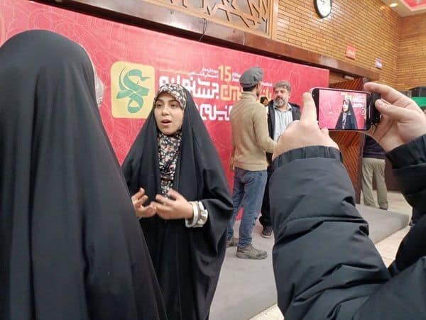 اعطای تندیس همای به آثار برتر بخش بانوی اثرگذار در پانزدهمین جشنواره عمار