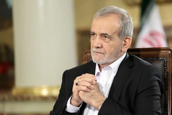 اظهارات پزشکیان درباره مذاکره با آمریکا؛ هماهنگی احتمالی با نظام و دوگانه مخالفان تعامل