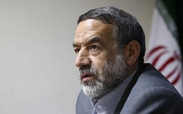 دولت چه خوشش بیاید چه نیاید، باید قانون حجاب را اجرا کند