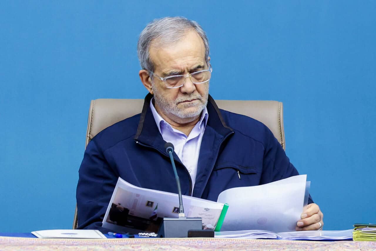 بی‌اعتنایی بازار به سیاست‌های ارزی دولت؛ آیا تیم اقتصادی پزشکیان آماده مهار تورم است؟