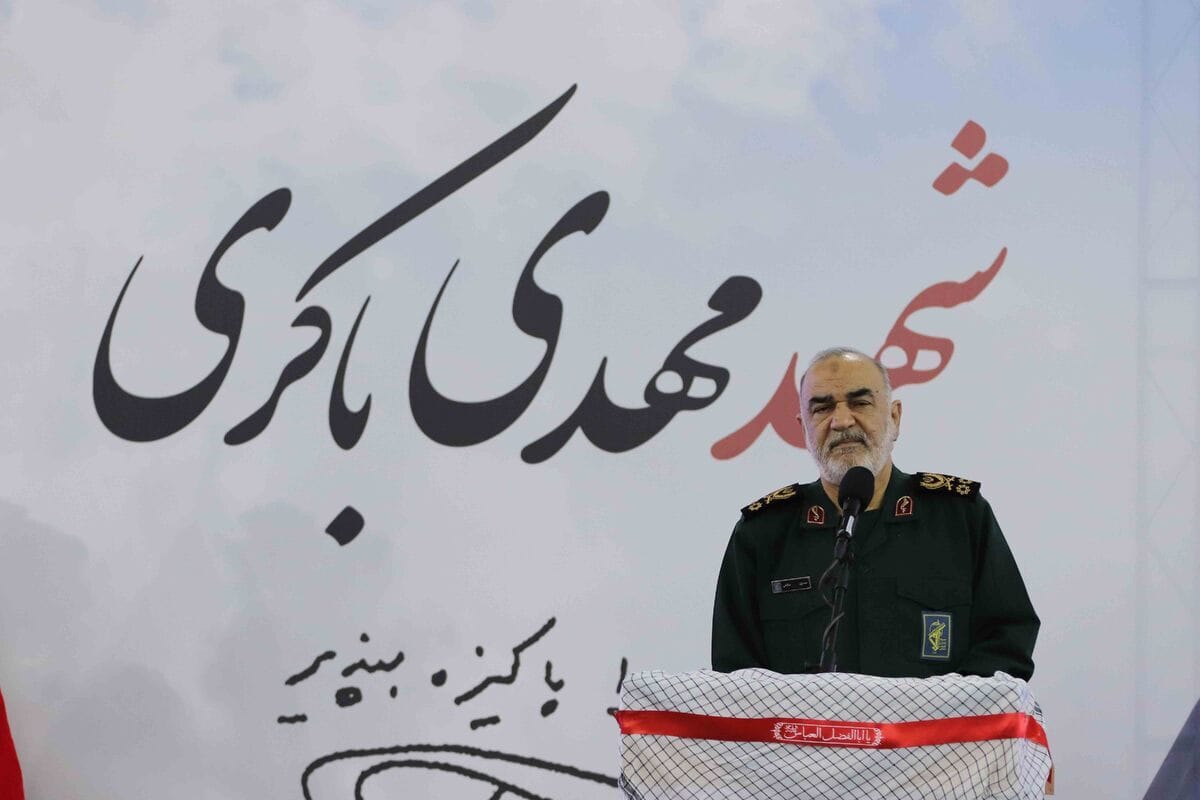 سرلشکر سلامی: به هر تهدیدی  پاسخی قاطع، کوبنده و ویرانگر خواهیم داد