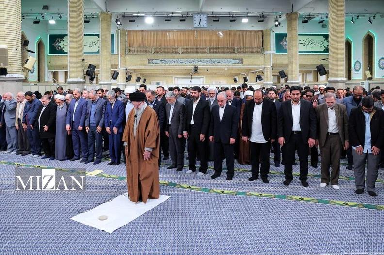 دیدار شاعران با رهبر انقلاب