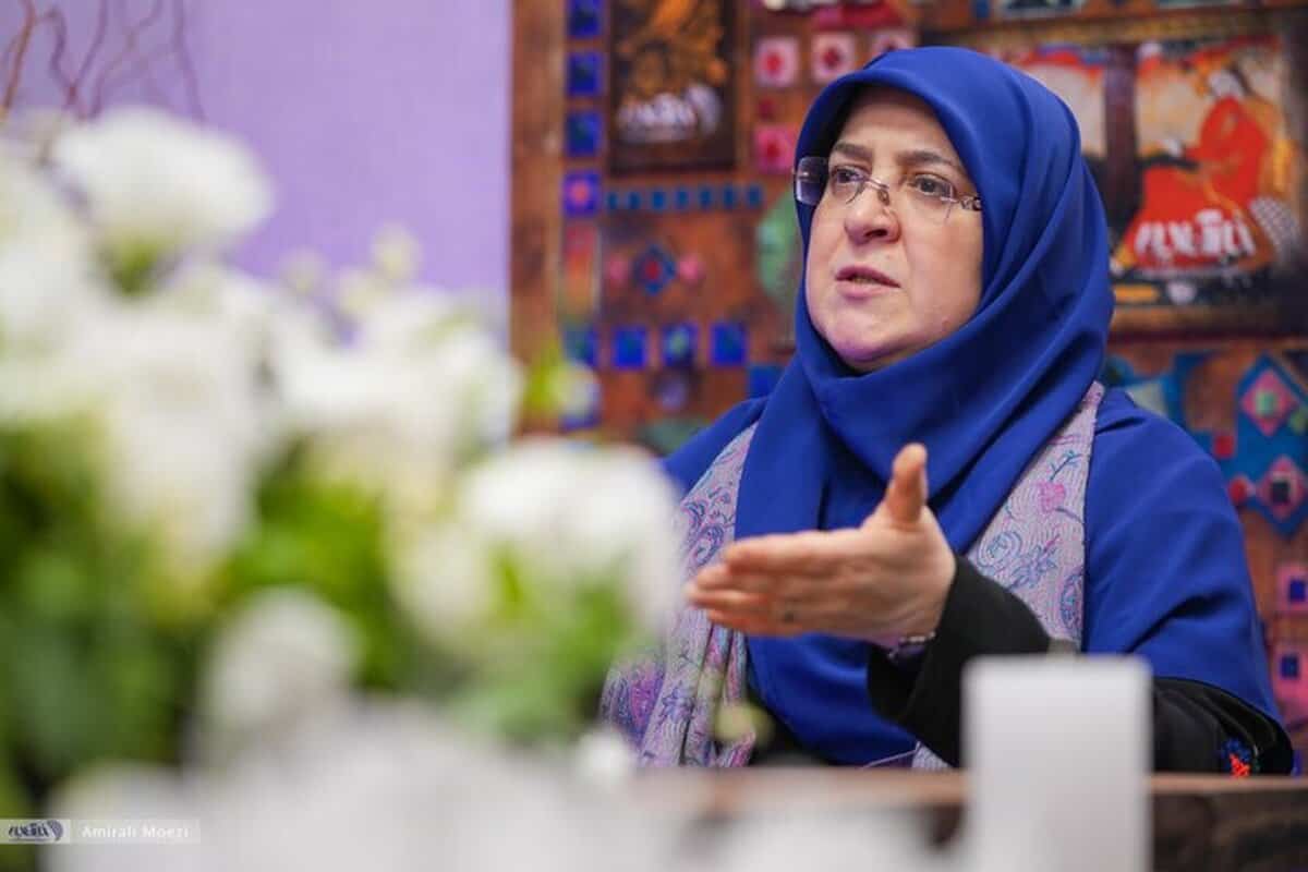 سخنگوی دولت: نزدیک ۶۰ میلیون تومان حقوق می‌گیرم/ دلار ۹۵ هزار تومانی روی زندگی من هم سایه انداخته است