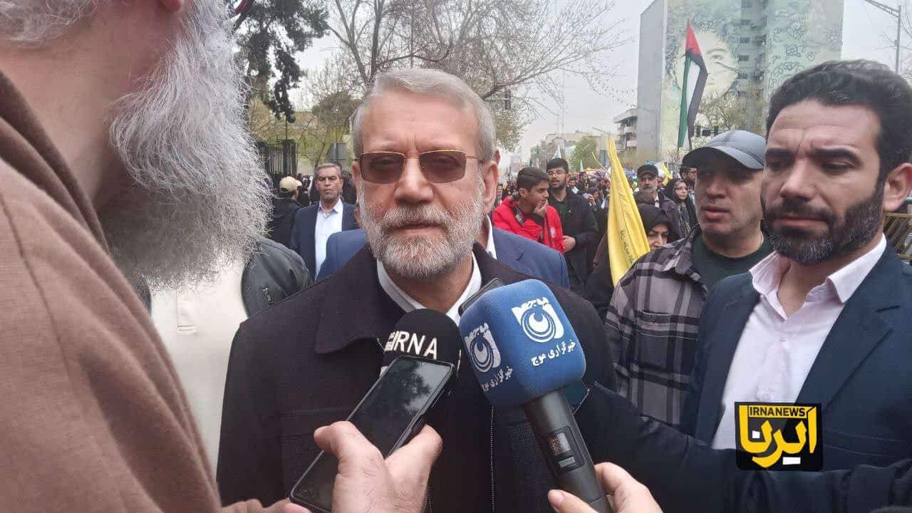 علی لاریجانی: به نتیجه مذاکرات امیدوار هستیم